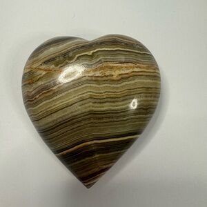 Green Onyx Heart Crystal Carving